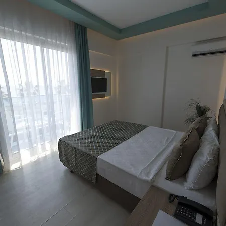 Otel Kleopatra Life 4*