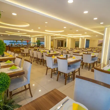 Kleopatra Life Otel 4*